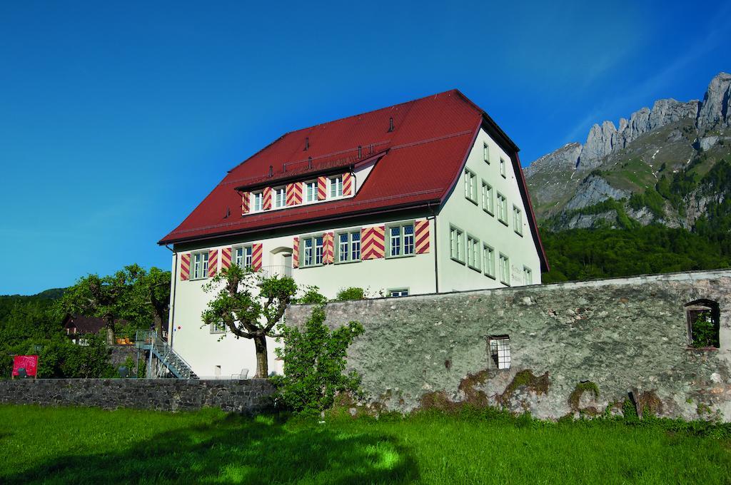 Hotel Restaurant Schloessli Sax Экстерьер фото